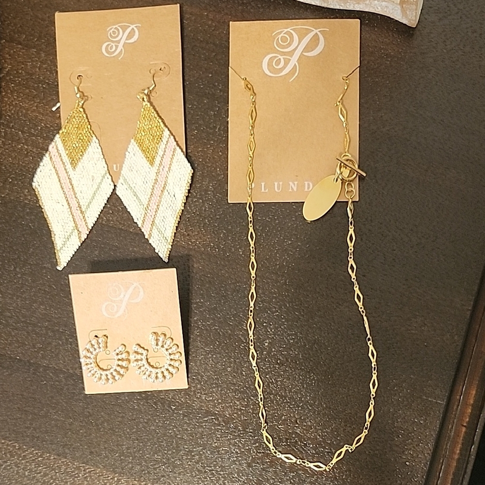Formal Gold Necklace And Earrings Set